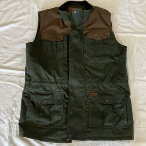 Outback Trading Men’s Oilskin Vest